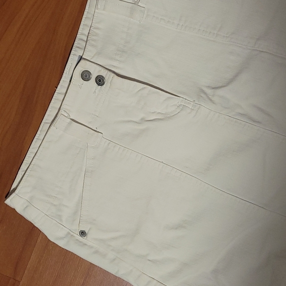 White Halogen Denim Short Skirt with pockets  Size 8 - Picture 2 of 6